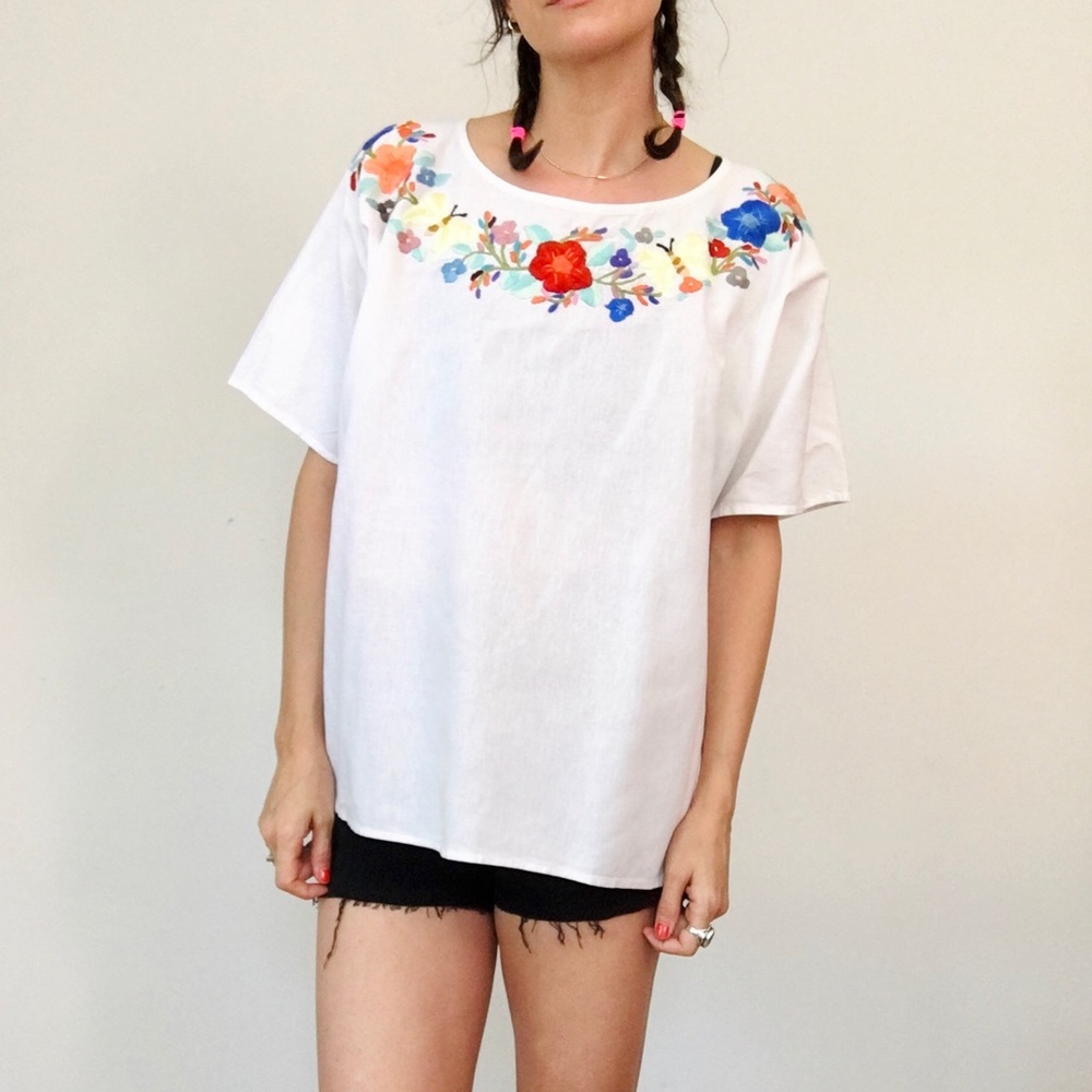 Vintage flower embroidered top